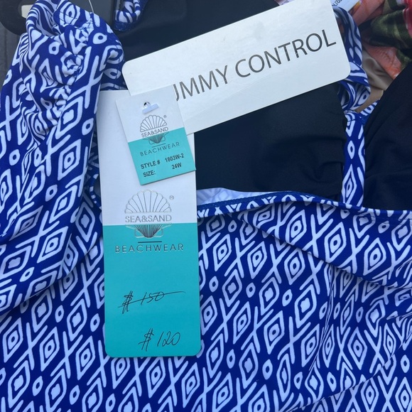 NWT Gorgeous Sea & Sand swimsuit plus size Bando one piece - Picture 5 of 7